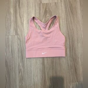 ✨NIKE BRAND SPORTS BRA ✨
✨ SIZE: S
✨BRAND NEW W/O TAGS